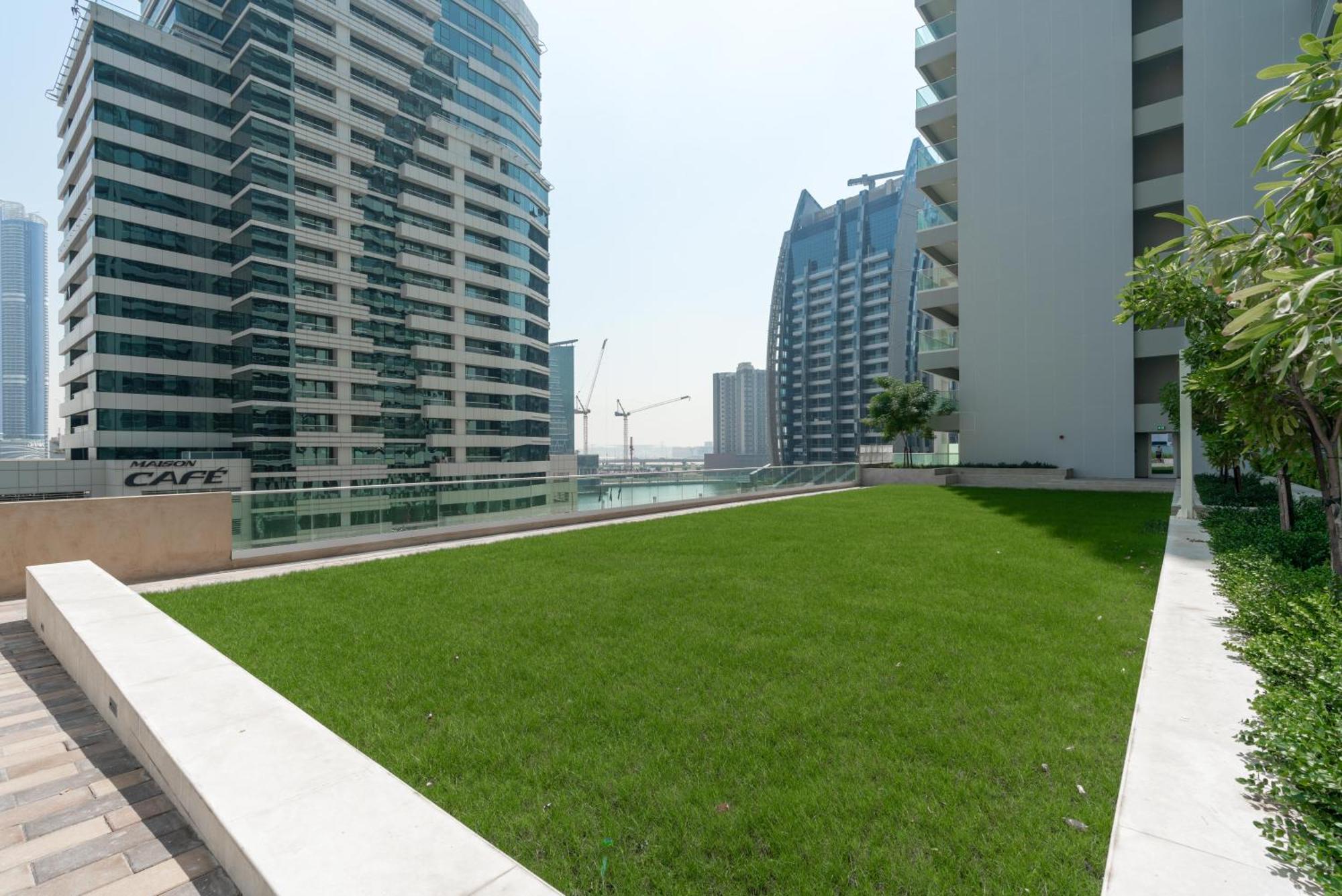 Delightful 2Br Apartment At Reva Residences Dubai Eksteriør bilde